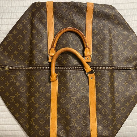 Authentic Louis Vuitton Keepall 60 - Picture 11 of 12